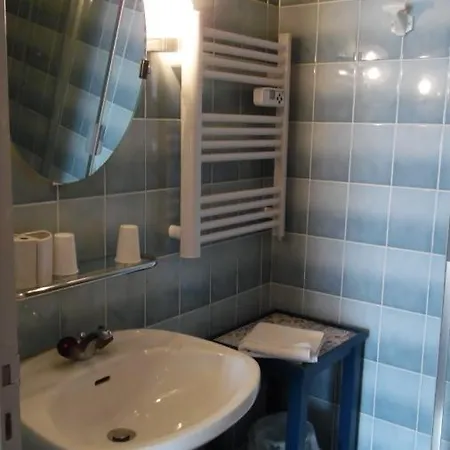 Les Andalouses Vendégház Avèze